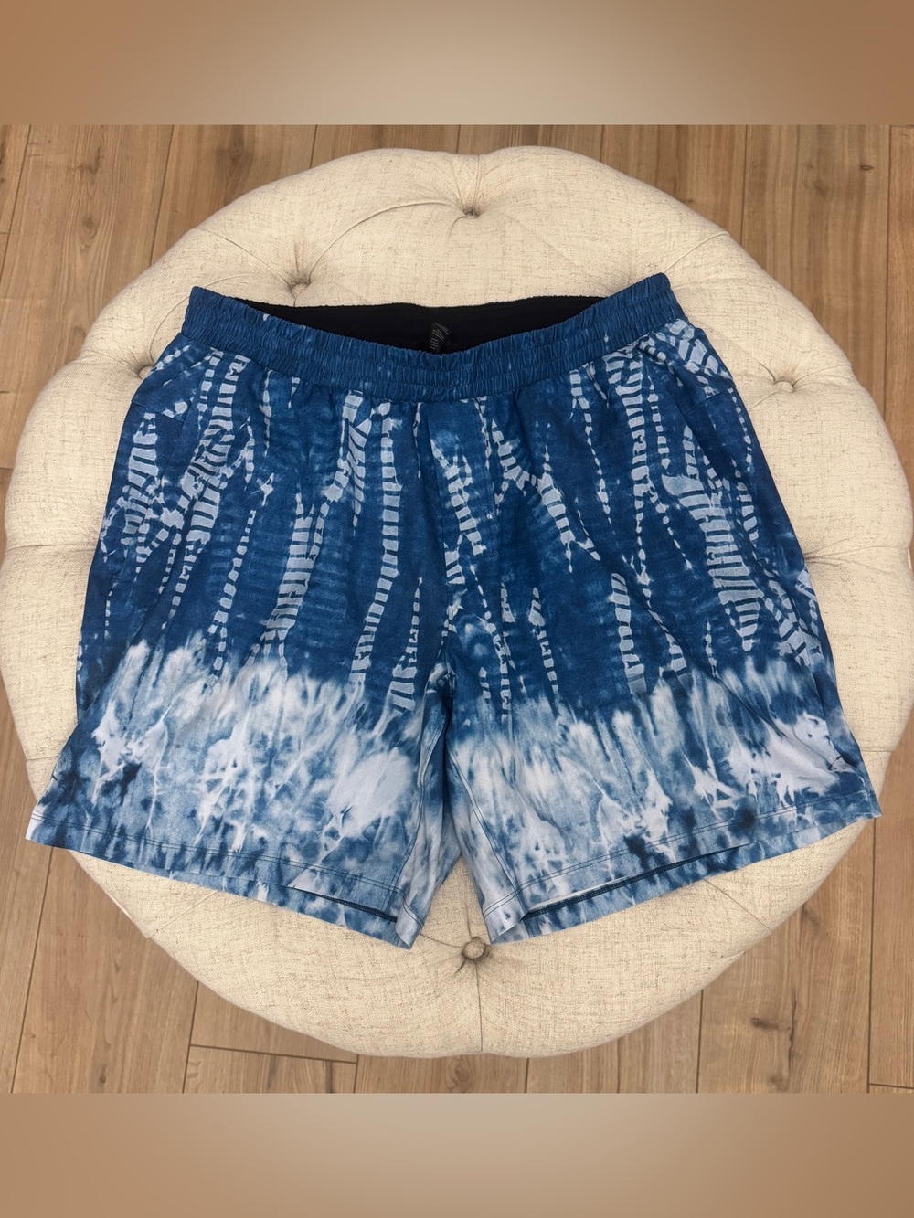 Lululemon Channel Cross Swim Short Size XL